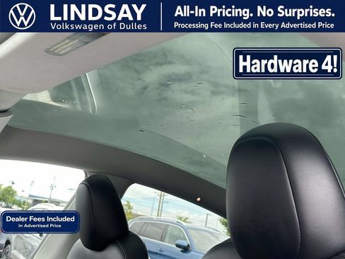 Used 2024 Tesla Model Y Long Range AWD/4WD image 25
