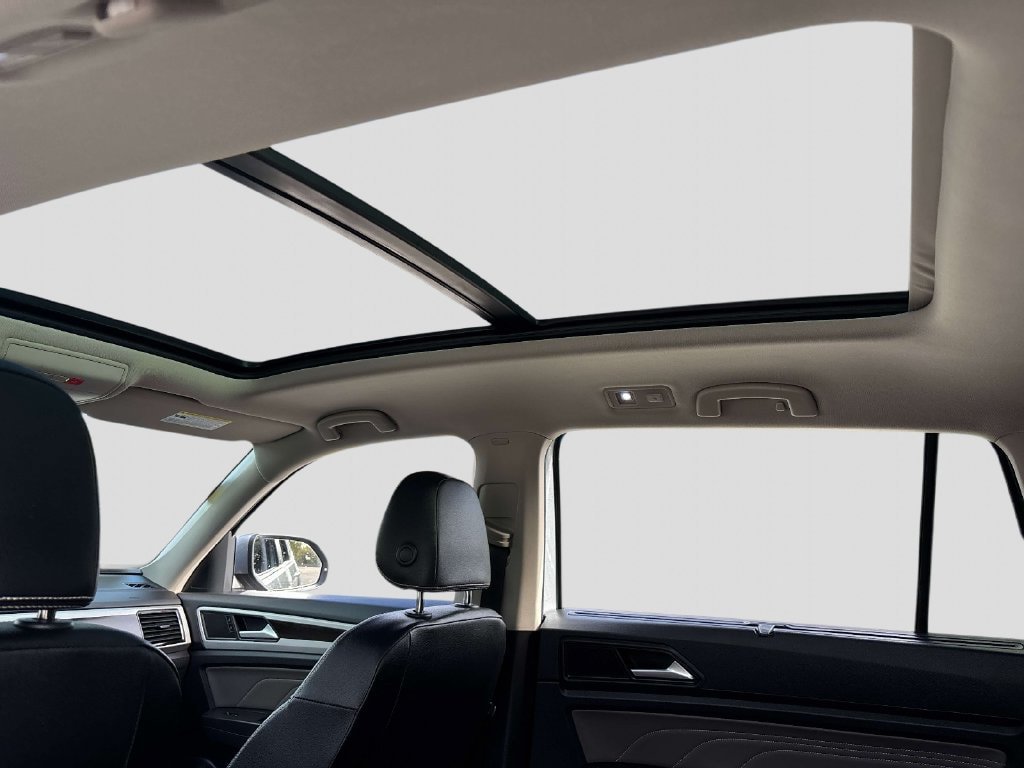 Certified 2023 Volkswagen Atlas SE w/ Panoramic Sunroof Package AWD/4WD image 14