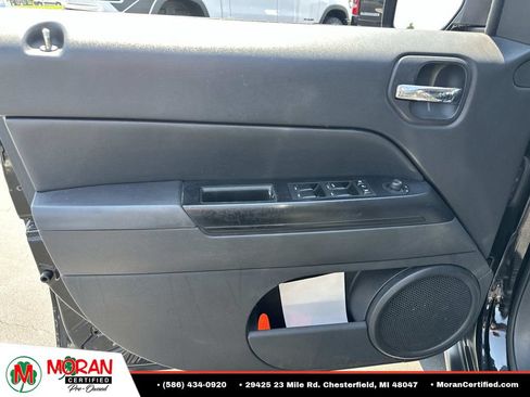 Used 2016 Jeep Patriot High Altitude AWD/4WD image 11