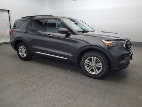 Used 2020 Ford Explorer XLT w/ Comfort Package image 11