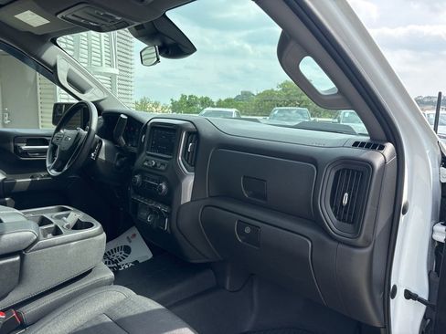 Used 2022 Chevrolet Silverado 1500 Custom Trail Boss w/ LPO, Dark Essentials Package AWD/4WD image 15