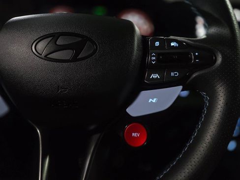 Used 2025 Hyundai Elantra N image 19