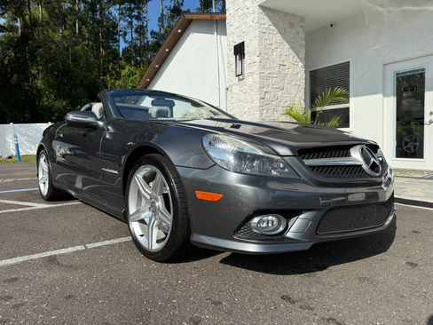 Used 2012 Mercedes-Benz SL 550 image 17