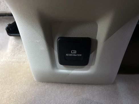 Used 2018 GMC Terrain Denali w/ Advanced Safety Package image 19