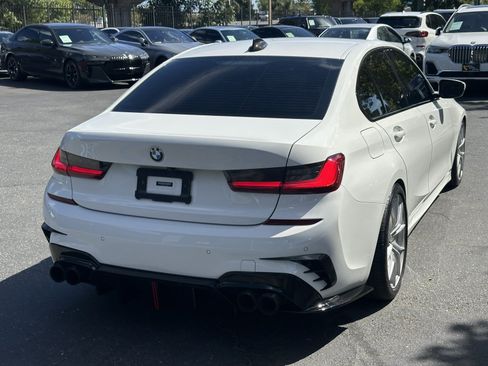 Used 2020 BMW 330i Sedan w/ M Sport Package RWD image 9