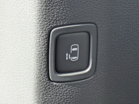 New 2026 Kia Carnival LXS image 25