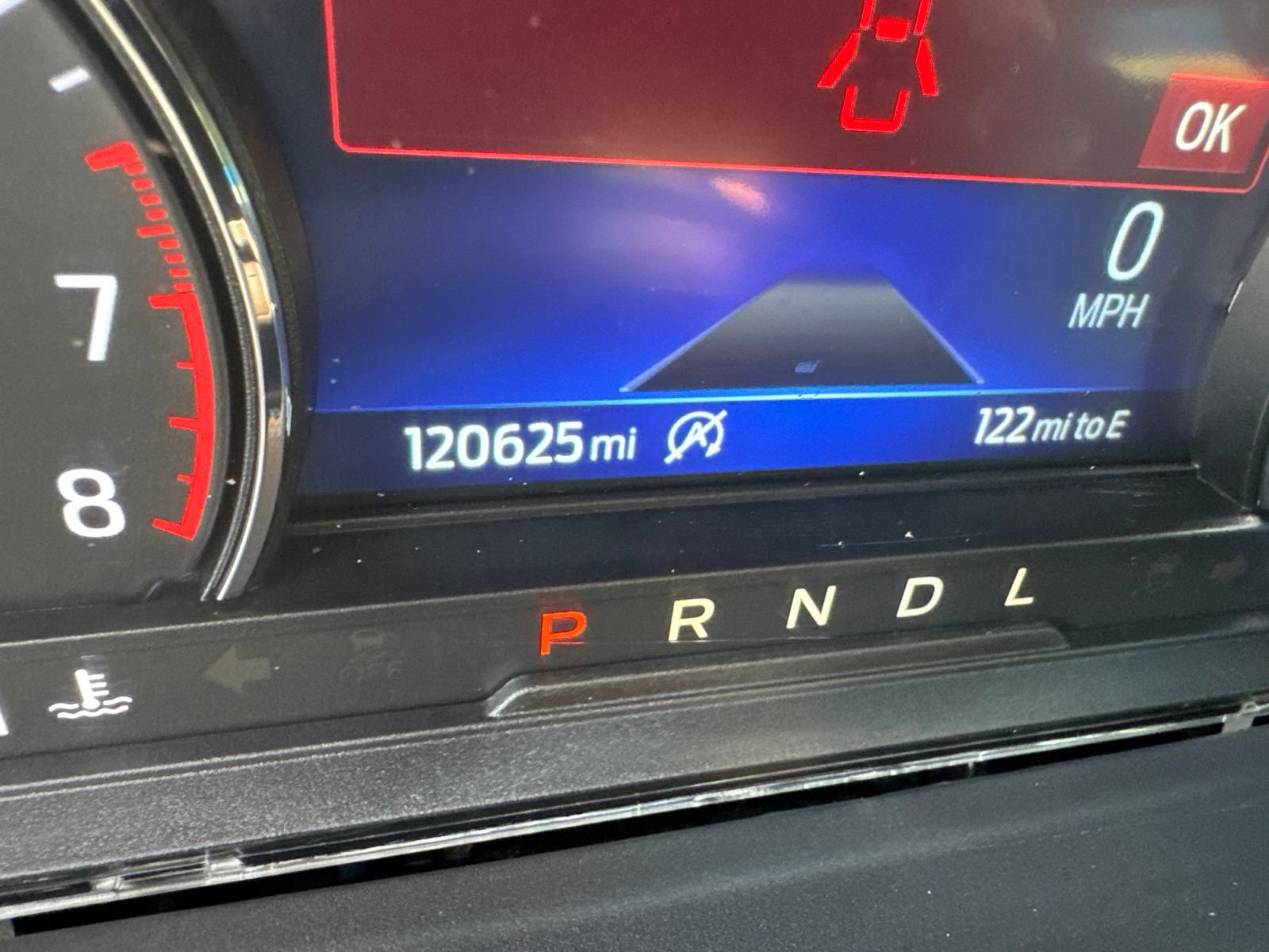Used 2021 Ford Explorer XLT w/ Equipment Group 202A RWD image 14