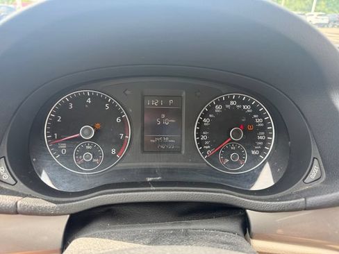Used 2015 Volkswagen Passat 1.8T FWD image 16