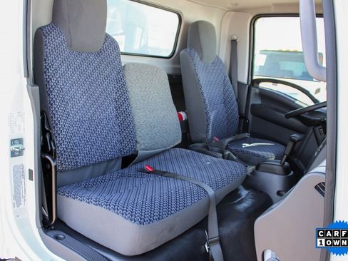 Used 2024 Isuzu NPR HD image 28