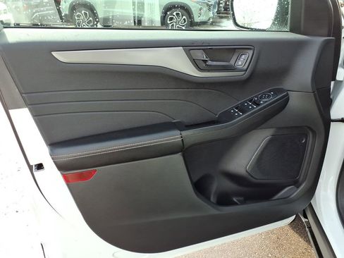 Used 2023 Ford Escape Active AWD/4WD image 13