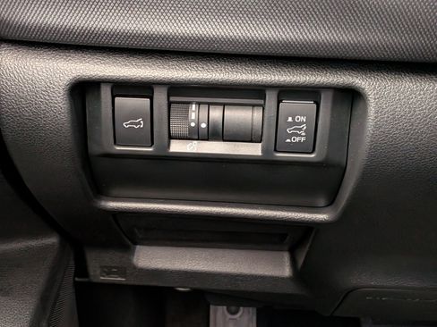 Used 2025 Subaru Forester Limited image 17