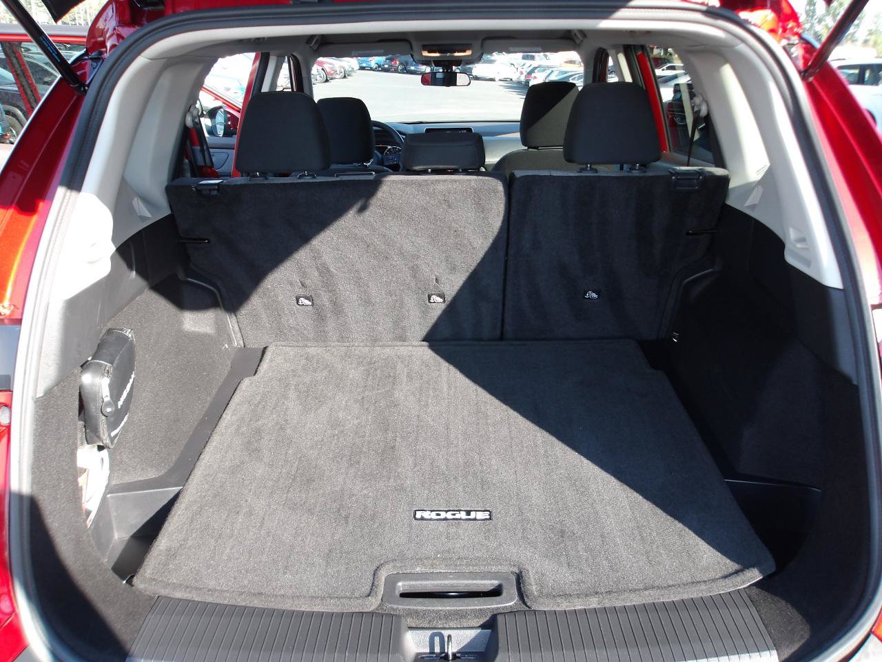 Used 2023 Nissan Rogue SV AWD/4WD image 11