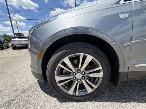 Used 2020 Cadillac XT5 Premium Luxury FWD image 10