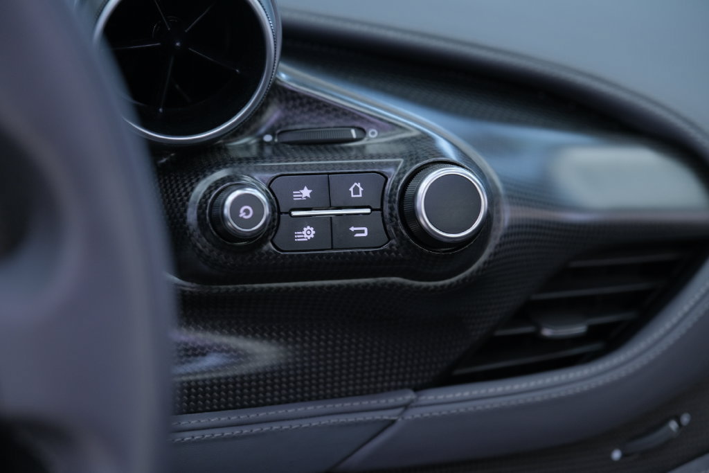 Used 2021 Ferrari F8 Tributo RWD image 48