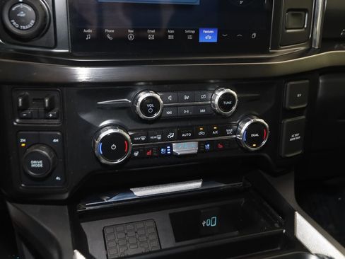 Used 2023 Ford F250 Lariat w/ Lariat Ultimate Package AWD/4WD image 29