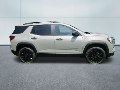 New 2027 GMC Terrain Elevation w/ Elevation Premium Package FWD image 7