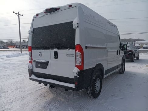 New 2025 RAM ProMaster 3500 w/ Cold Weather Group FWD image 8