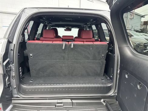 Used 2023 Lexus GX 460 Premium w/ Premium Plus Package image 21