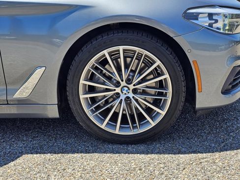 Used 2020 BMW 530i w/ Premium Package RWD image 12