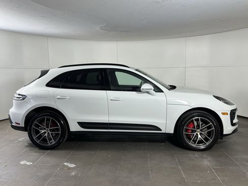 Certified 2023 Porsche Macan S image 8