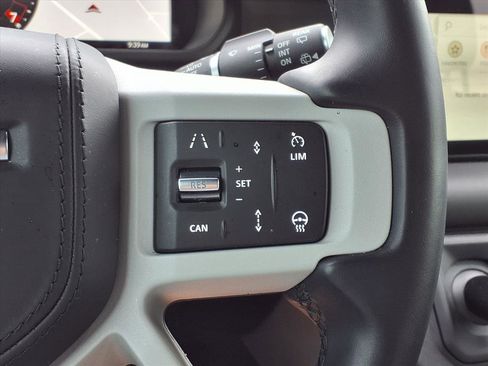 Used 2024 Land Rover Defender 110 X-Dynamic SE image 14