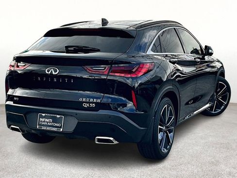 Certified 2023 INFINITI QX55 Essential image 2