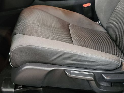 Used 2022 Honda HR-V EX image 42