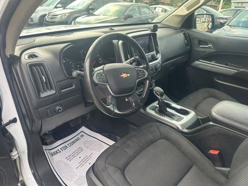 Used 2022 Chevrolet Colorado LT w/ Fleet Safety Package RWD image 11