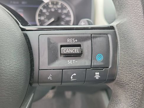 Used 2023 Nissan Rogue SV FWD image 22