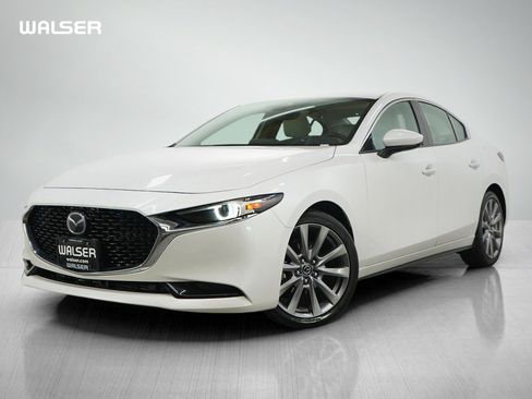 Used 2019 MAZDA MAZDA3 Sedan FWD image 1