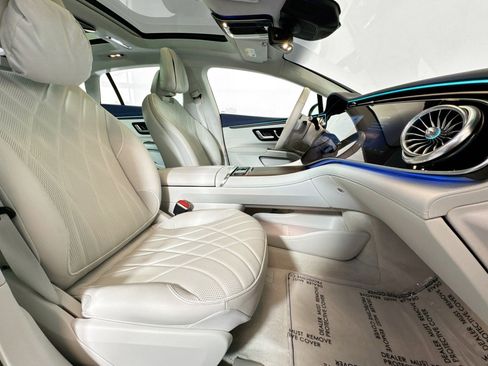 Used 2022 Mercedes-Benz EQS 580 EQS 580 4MATIC Sedan image 27