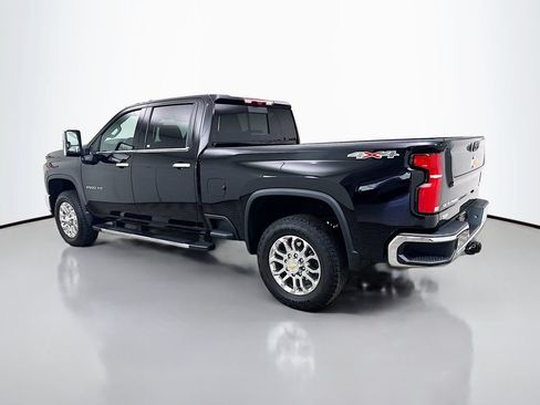 Used 2025 Chevrolet Silverado 2500 LTZ w/ LTZ Premium Package AWD/4WD image 6