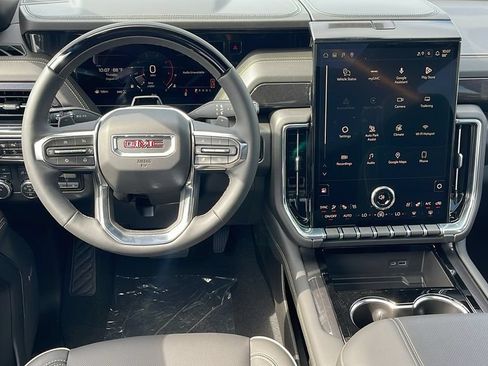 New 2026 GMC Yukon Elevation w/ Elevation Premium Package AWD/4WD image 18