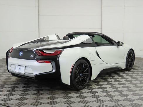 Used 2019 BMW i8 Roadster image 5