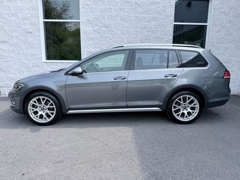 Used 2018 Volkswagen Golf Alltrack S AWD/4WD image 4