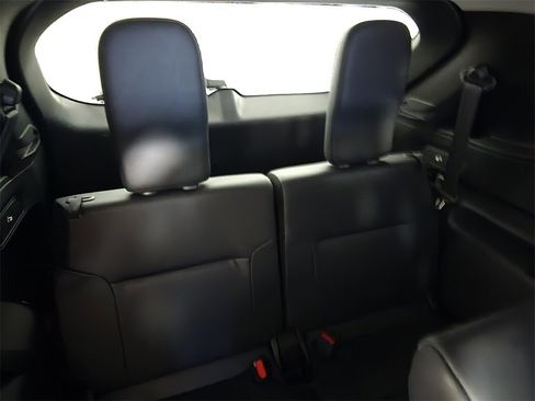 Used 2023 Mitsubishi Outlander SE image 16