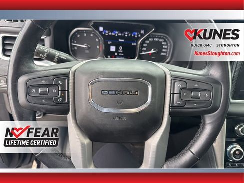 Used 2021 GMC Yukon Denali image 20