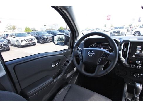 New 2026 Nissan Frontier SV image 6