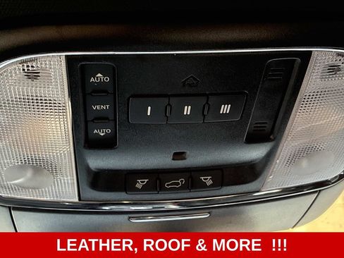Used 2021 Jeep Grand Cherokee Limited AWD/4WD image 41