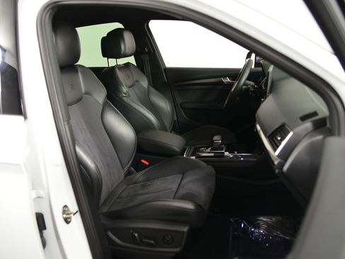 Used 2022 Audi SQ5 Premium Plus w/ Premium Plus Package image 21