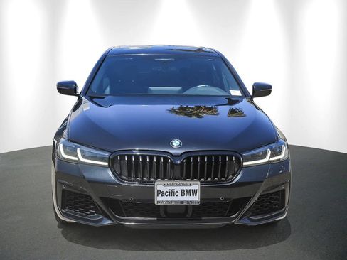 Used 2023 BMW 540i w/ M Sport Package RWD image 2