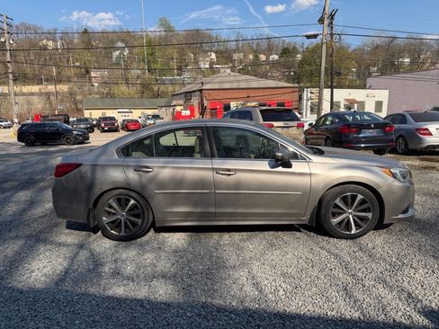 Used 2016 Subaru Legacy 2.5i Limited image 7