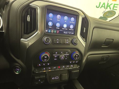 Certified 2022 Chevrolet Silverado 2500 LTZ w/ LTZ Plus Package image 22