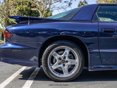Used 2002 Pontiac Firebird Trans Am RWD image 10