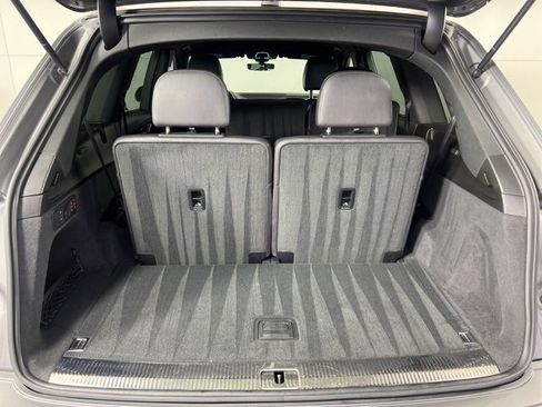 Used 2017 Audi Q7 3.0T Prestige image 28