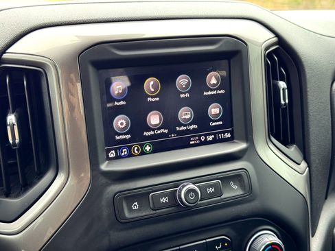 Used 2023 Chevrolet Silverado 1500 Custom image 24