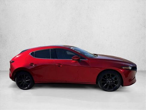 Used 2022 MAZDA MAZDA3 s FWD image 4