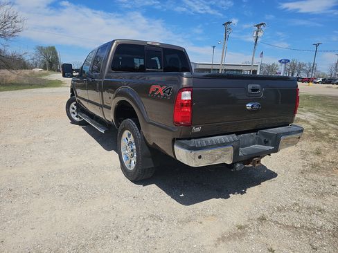 Used 2015 Ford F250 Lariat w/ Lariat Ultimate Package image 6