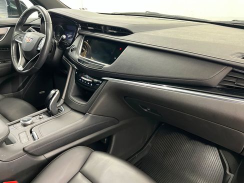 Used 2022 Cadillac XT6 Luxury FWD image 26