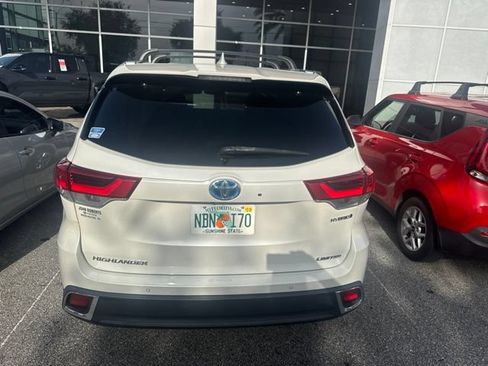 Used 2019 Toyota Highlander Limited AWD/4WD image 7